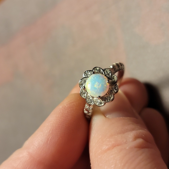 Charmed Aroma Ring - Picture 2 of 2